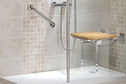 Douche italienne Sénior : douche sur-mesure pour personnes âgées