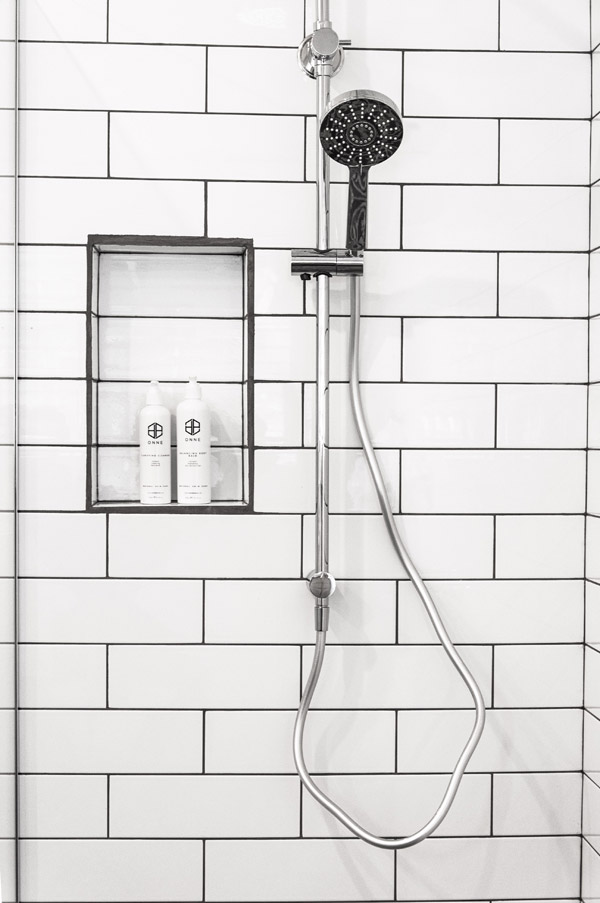 Comment changer un flexible de douche simplement ?